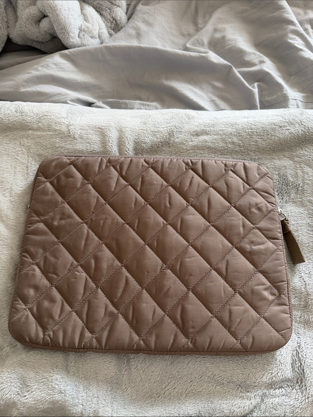 H&M Quilted Brown laptop Sleeve with Zipper